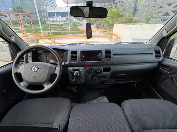 Toyota Hiace 2016 - 4