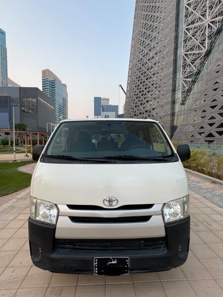 Toyota Hiace 2016 - 2
