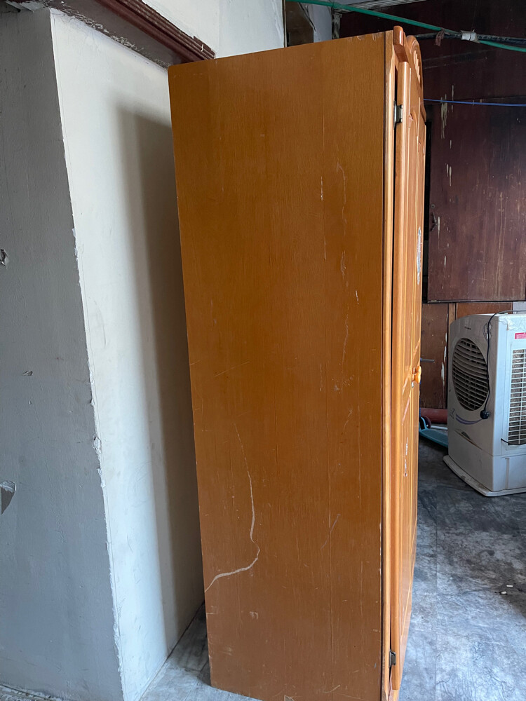 Big wooden wardrobe/cabinet in sale - 4