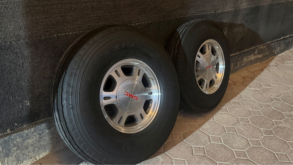 GMC 4 rims - 2