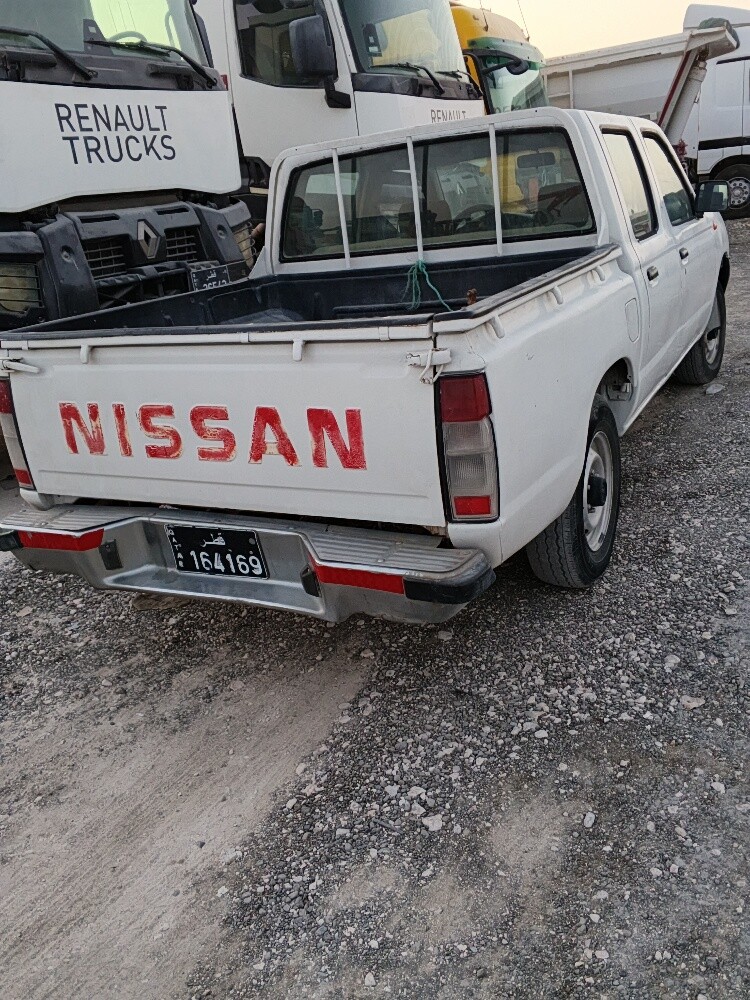 Nisan pick-up - 2