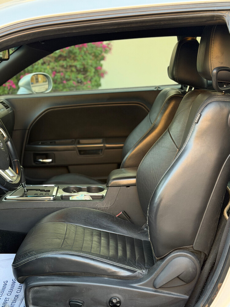 dodge challenger low mileage - 7