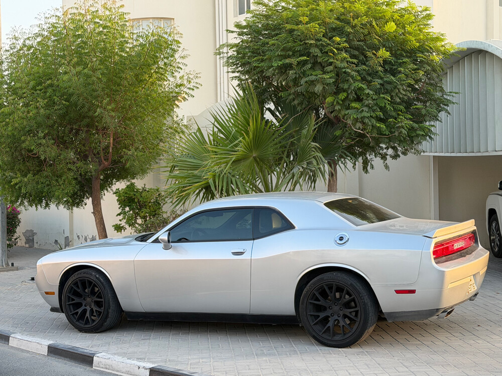 dodge challenger low mileage - 6