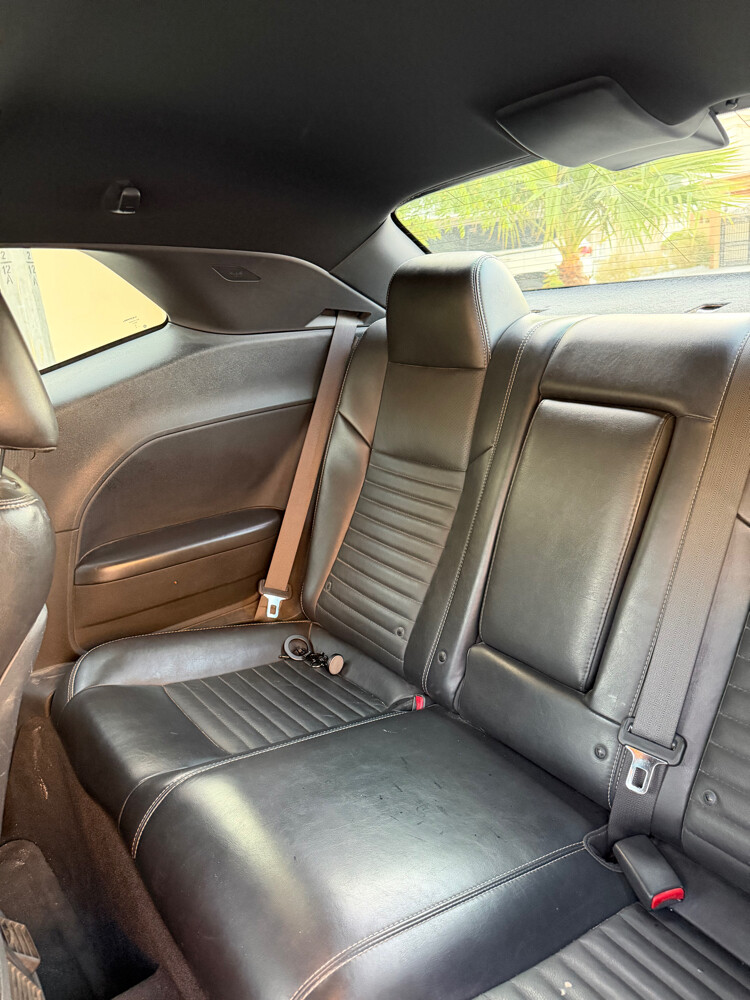 dodge challenger low mileage - 9