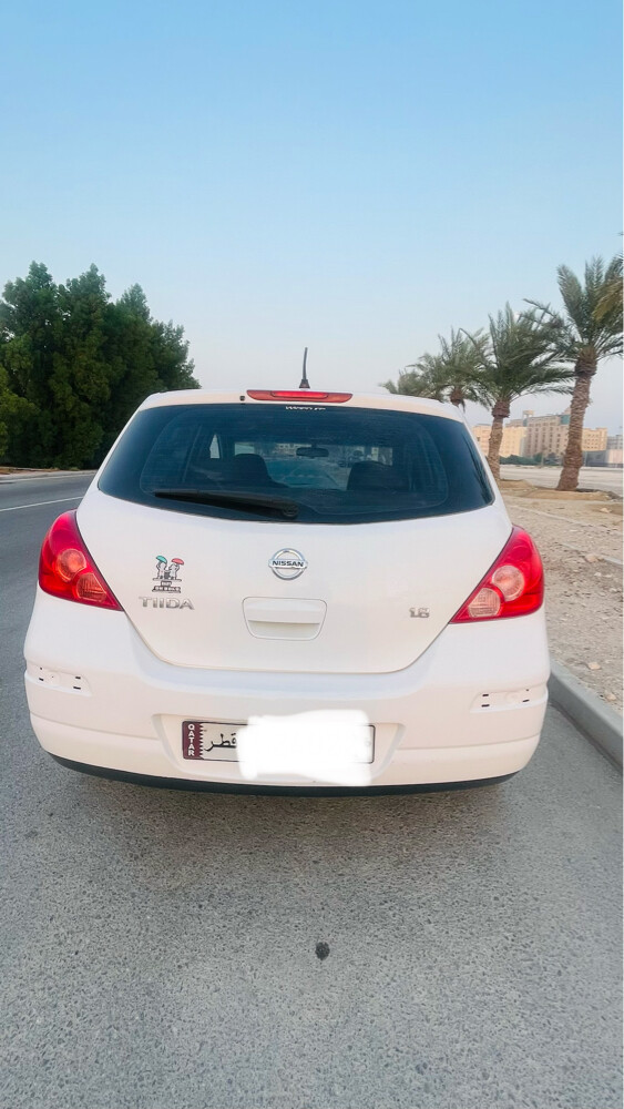 Nissan tiida 2013 family car  - 5