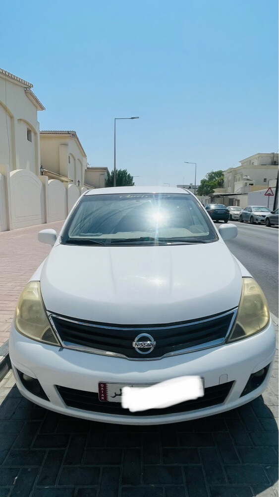 Nissan tiida 2013 family car  - 8