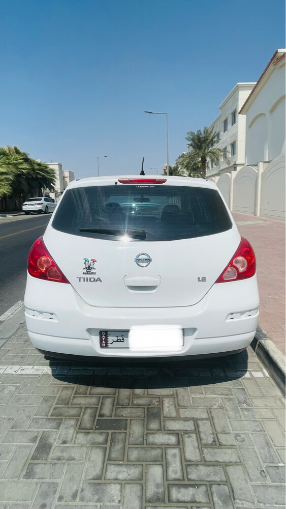Nissan tiida 2013 family car  - 9