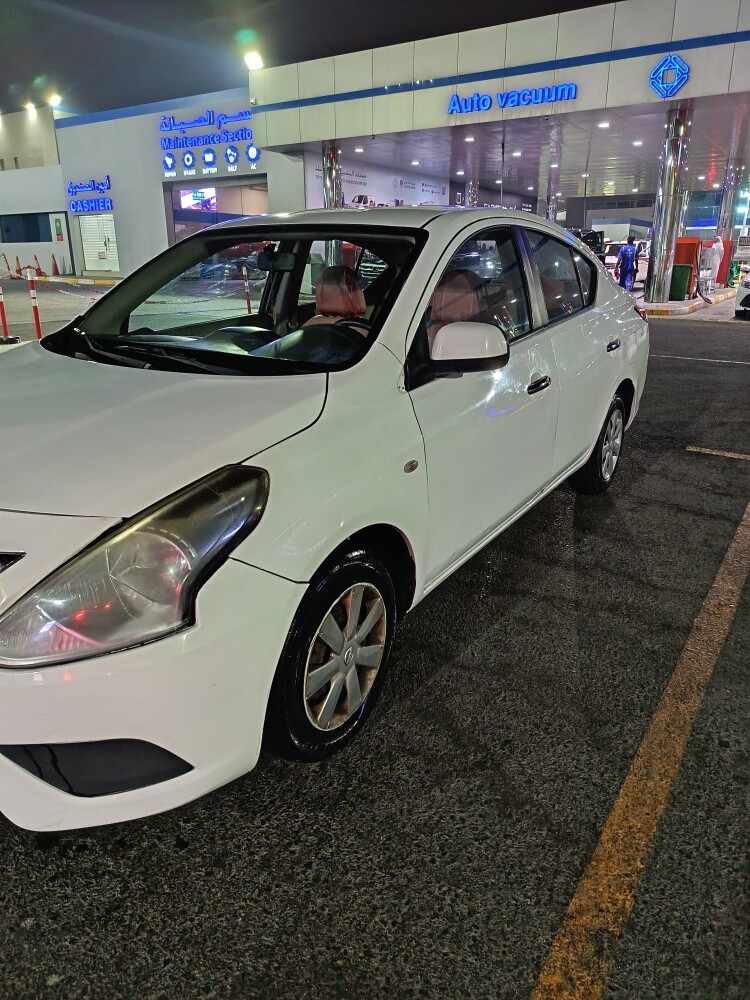 Nissan Sunny 2016 - 8