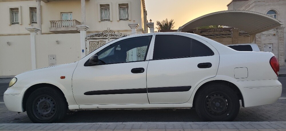 Nissan sunny 2008 model - 2