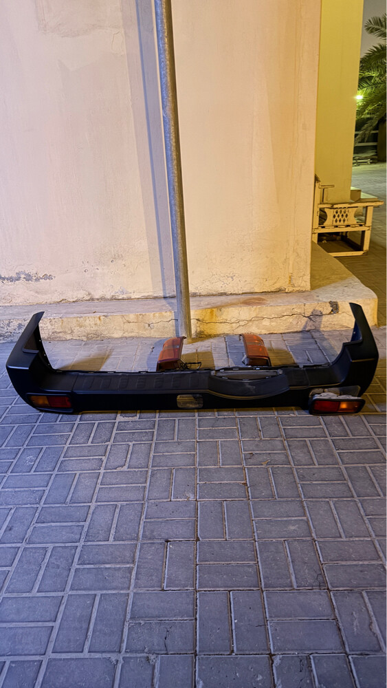 rear bumper and light nissan patrol - 1