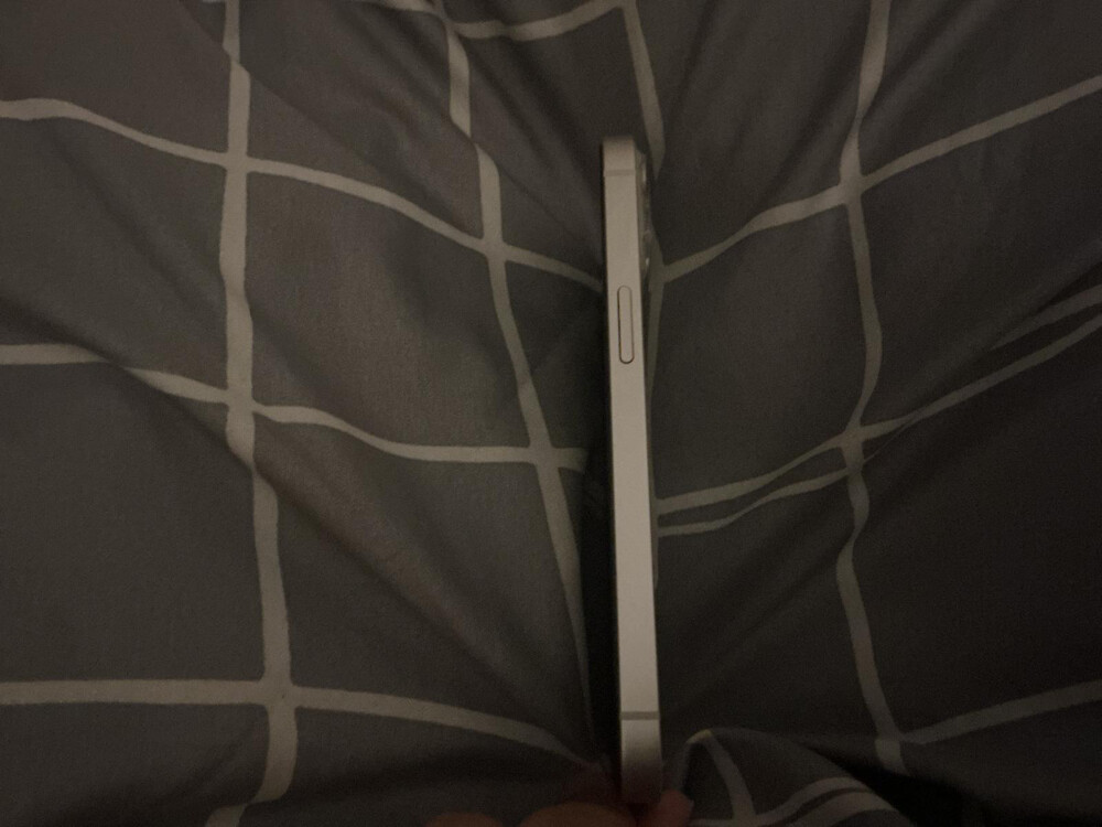 iPhone 13 - 2
