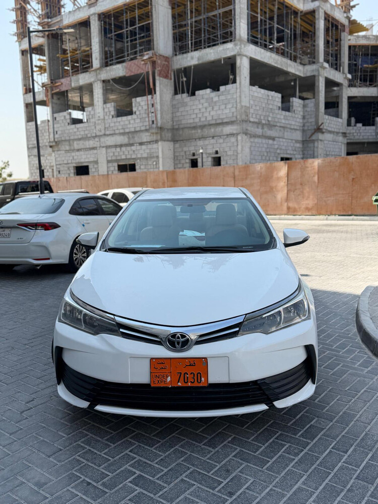 Toyota Corolla - 1