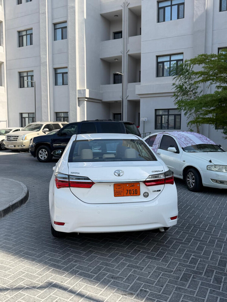 Toyota Corolla - 4