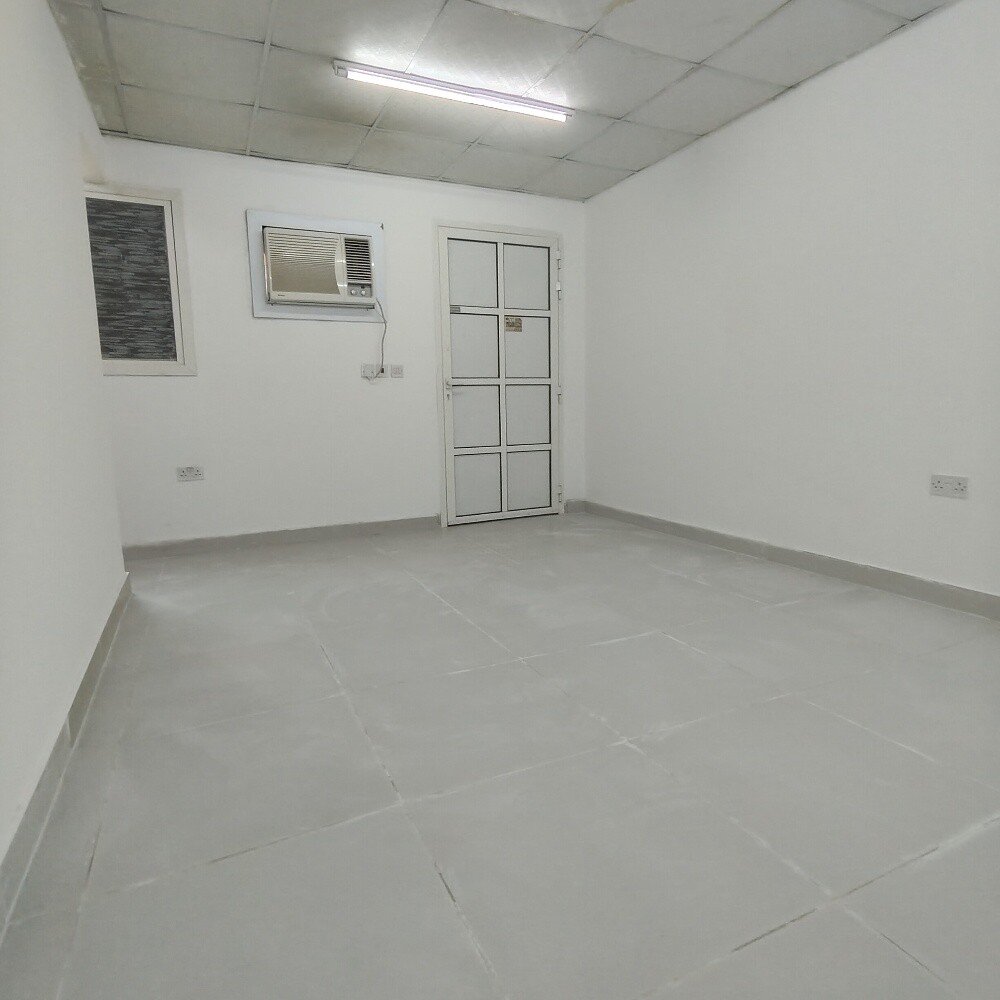 Studio near Ramada signal - 1