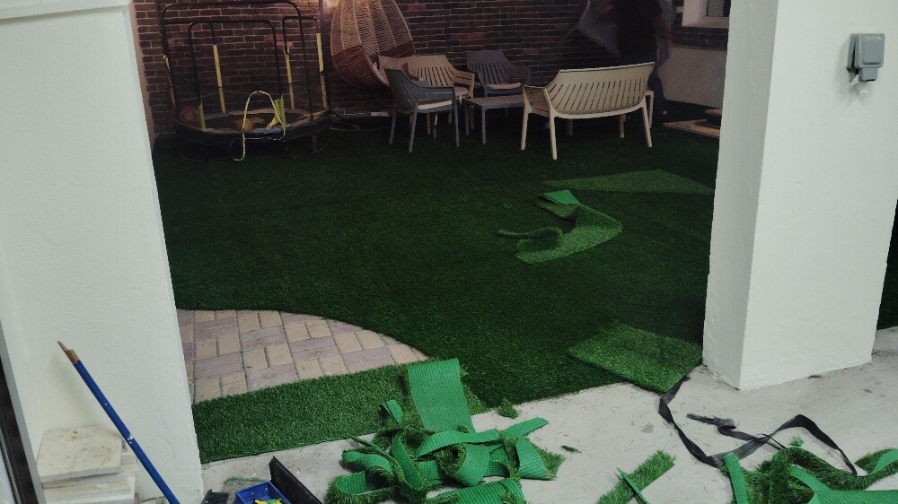 Artificial grass carpet and decor - 12