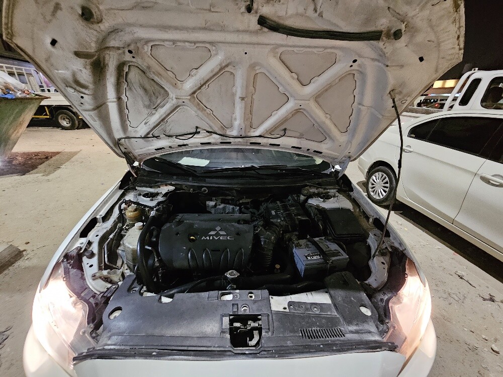 Mitsubishi Lancer - 10