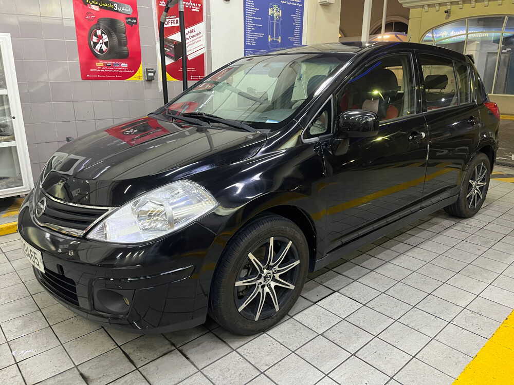 Nissan Tidda Hatchback 2013 - 1