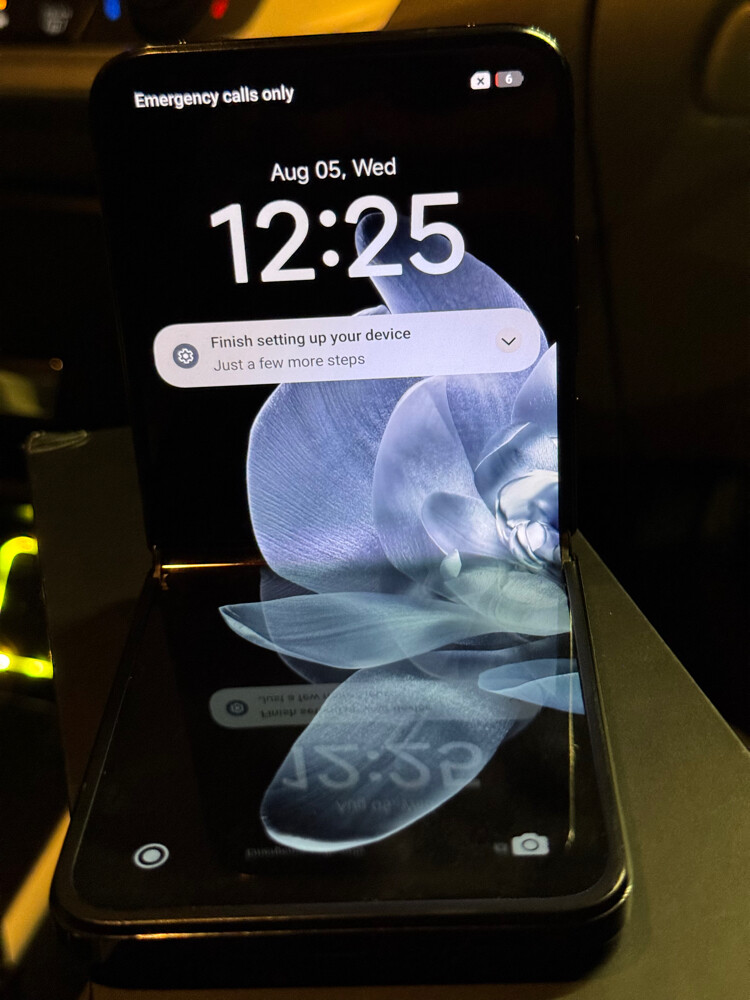 Xiaomi Mix Flip 12 gb ram 512 - 6