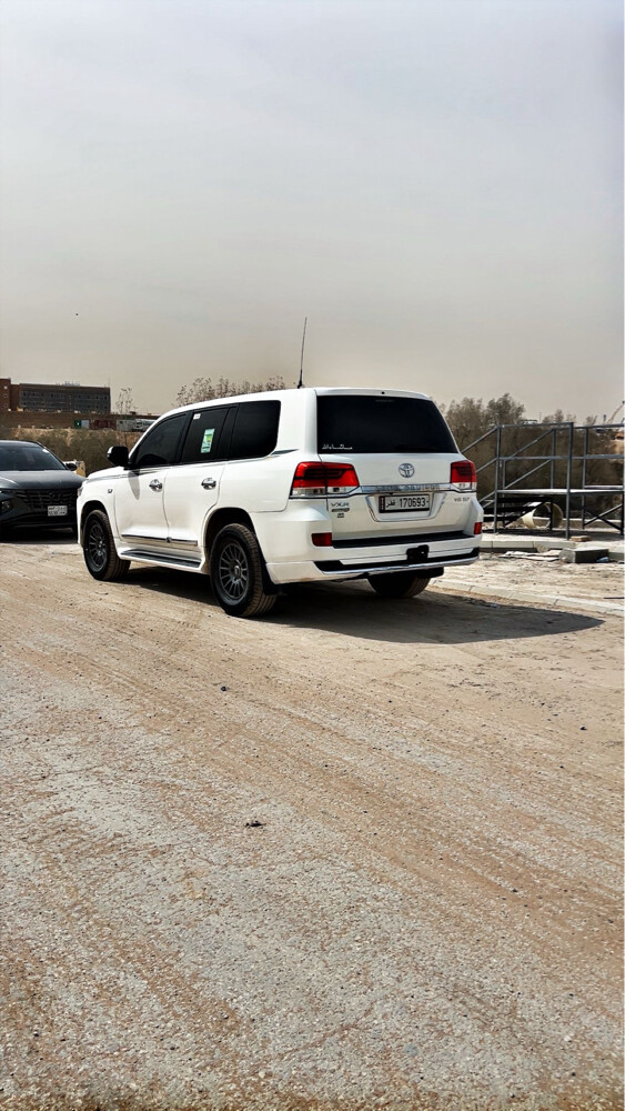 Land Cruiser 2008 upgraded to 2021 - 1