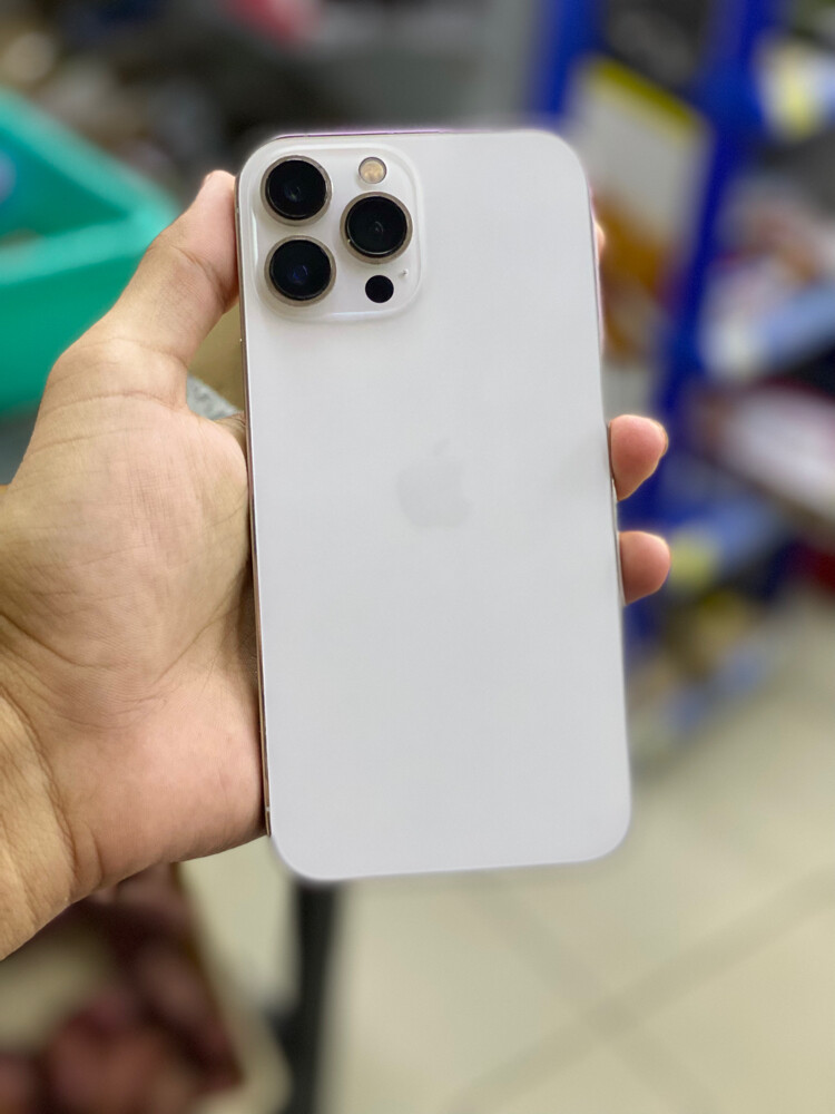 iPhone 13 Promax good condition - 1