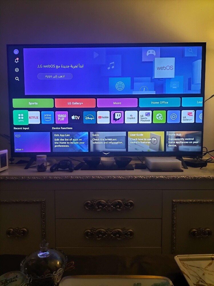LG 4K UHD - 3