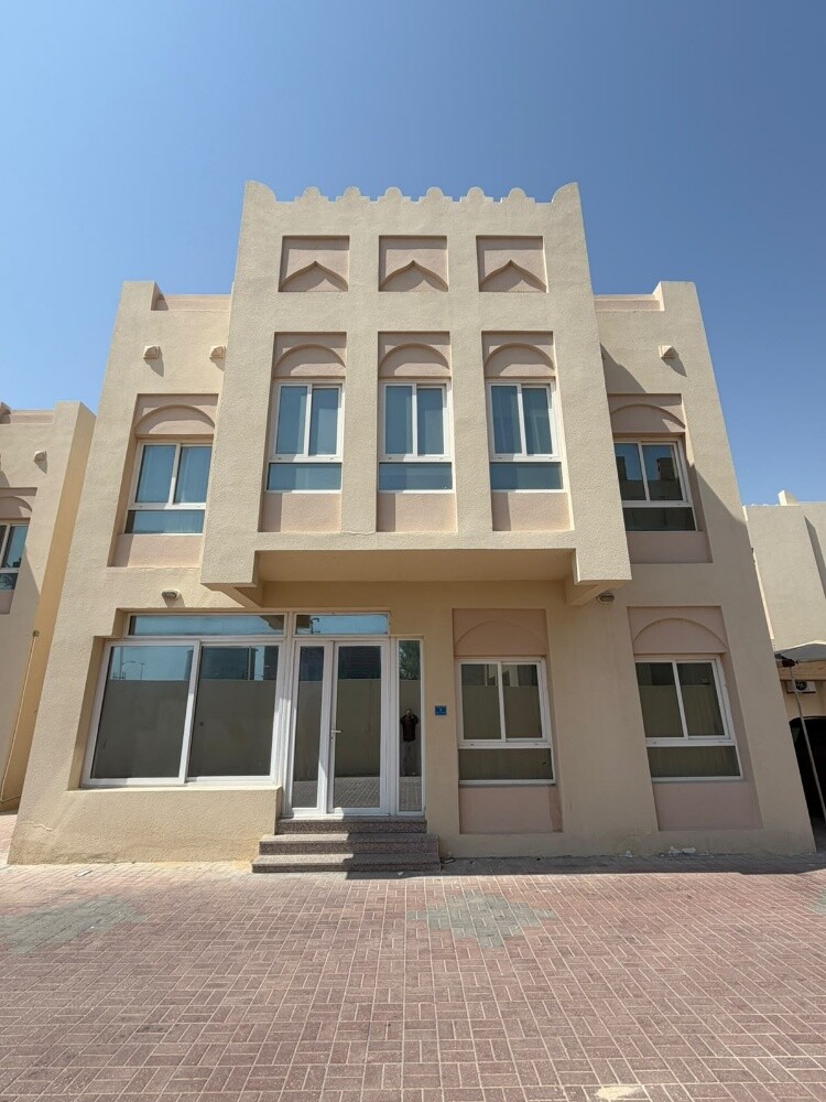 فيلا مميزة في جزيرة القطيفية - 2