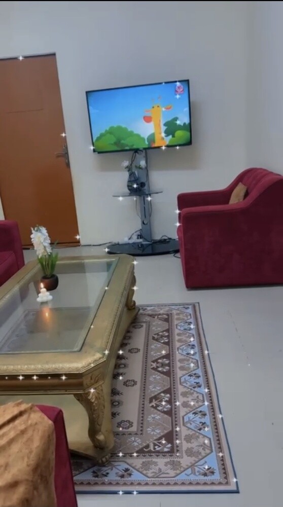 3 + 2 + 1 Sofa for sell - 1