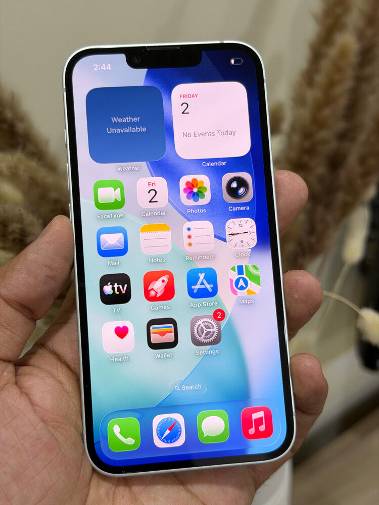 iPhone 16e 256 GB Battery 96 - 3