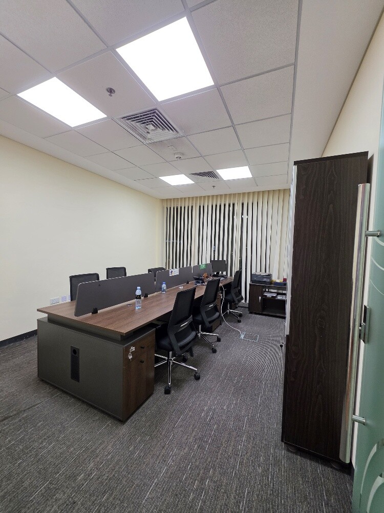 Business Center - 7