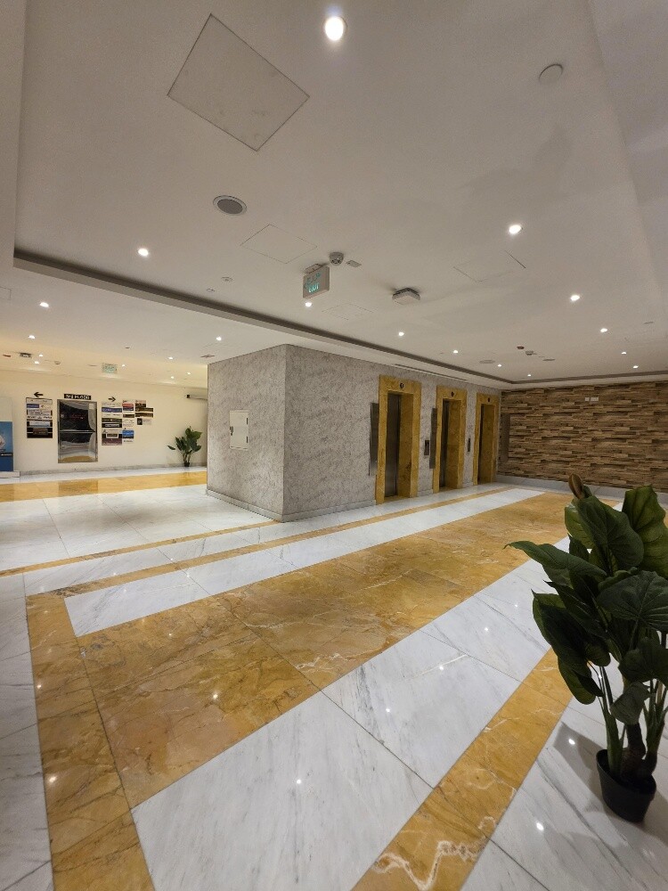 Business Center - 8