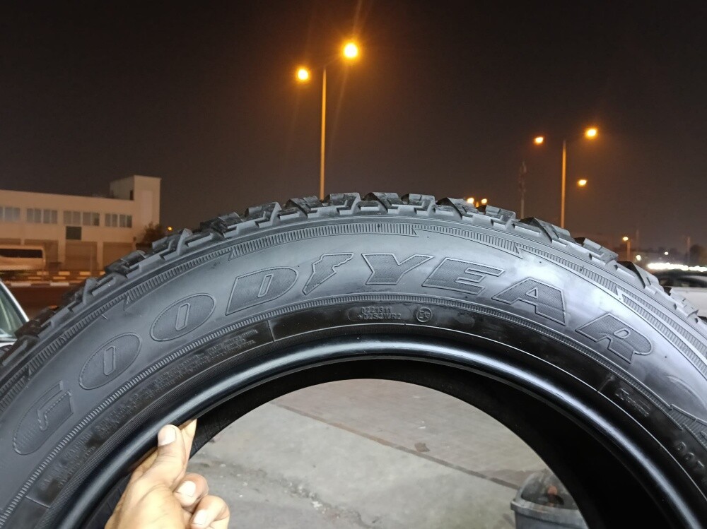 255/60/R20.Goodyear Brand - 3