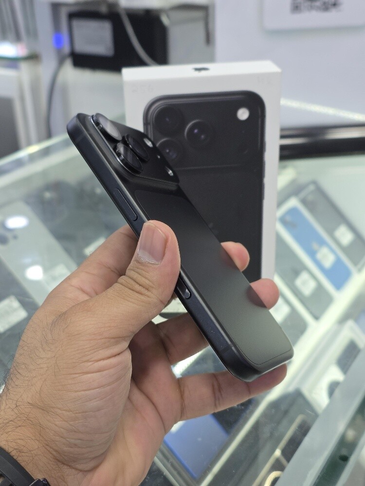 APPLE IPHONE 18 PRO 512GB BLACK - 5