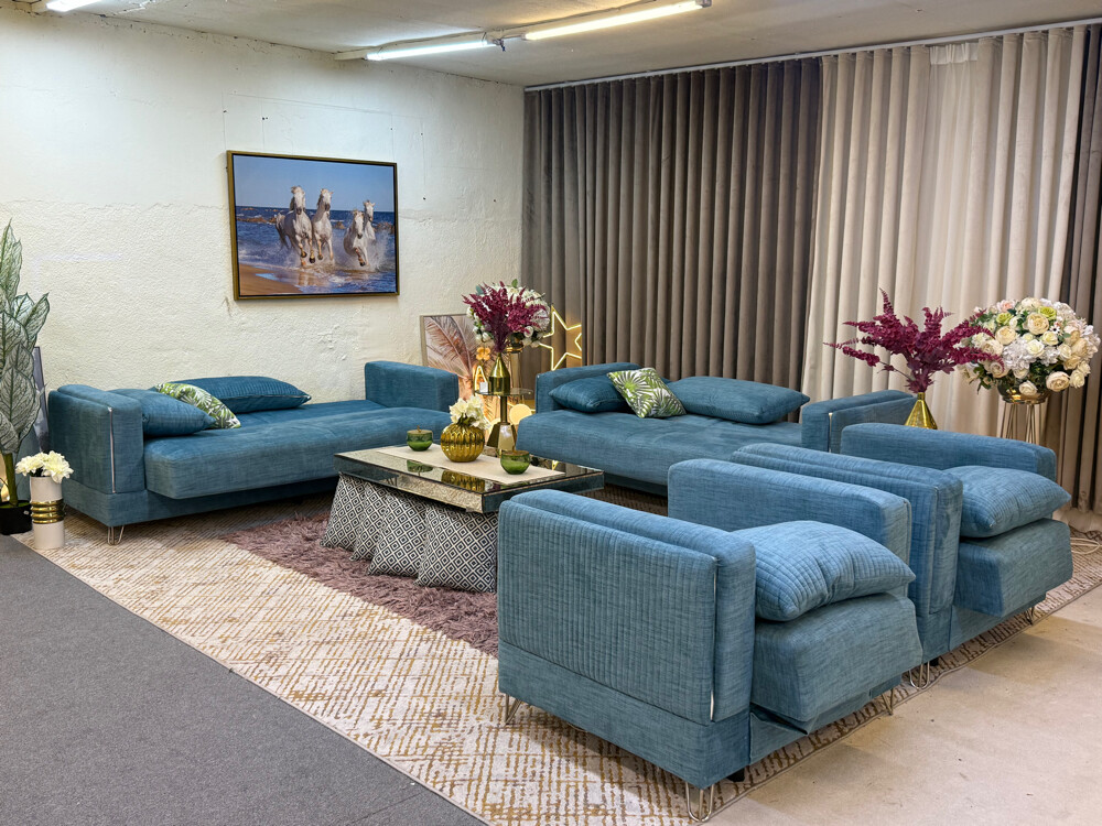 Homes r us brand sofa set - 4