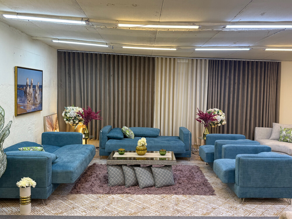 Homes r us brand sofa set - 2