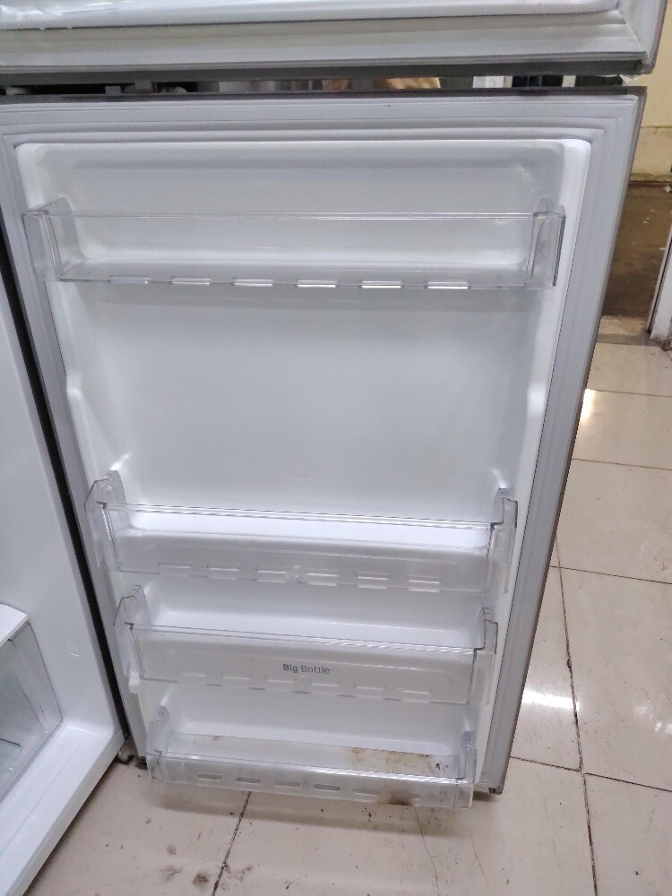 LG 422L Fridge For Sale - 5