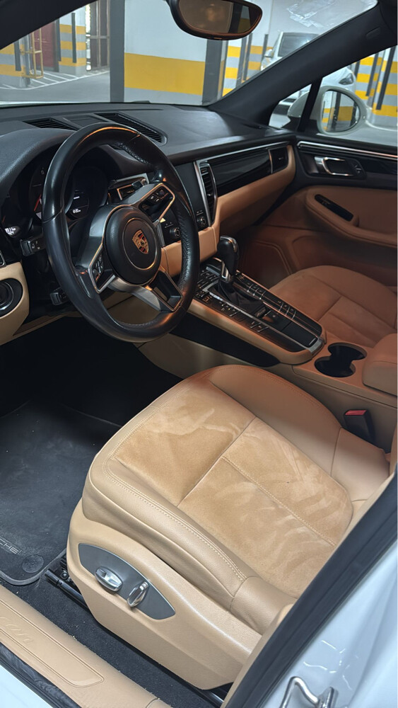 2018 Porsche Maccan - 2