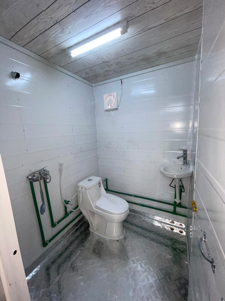 cabin, kitchen&toilet for sle - 7
