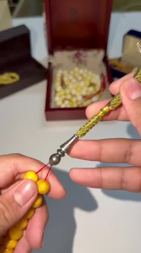 مسباح كهرم بولندي قديم على السوم - 1