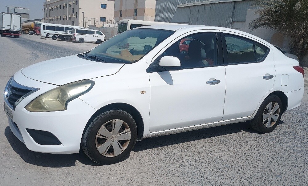 Nissan Sunny - 3