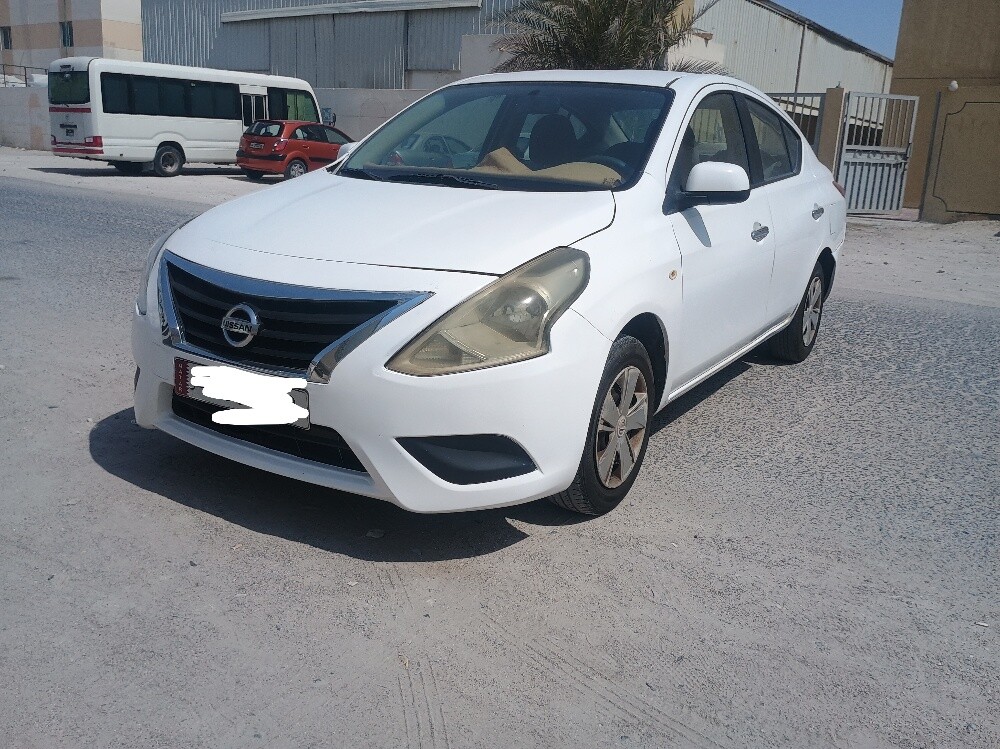 Nissan Sunny - 2