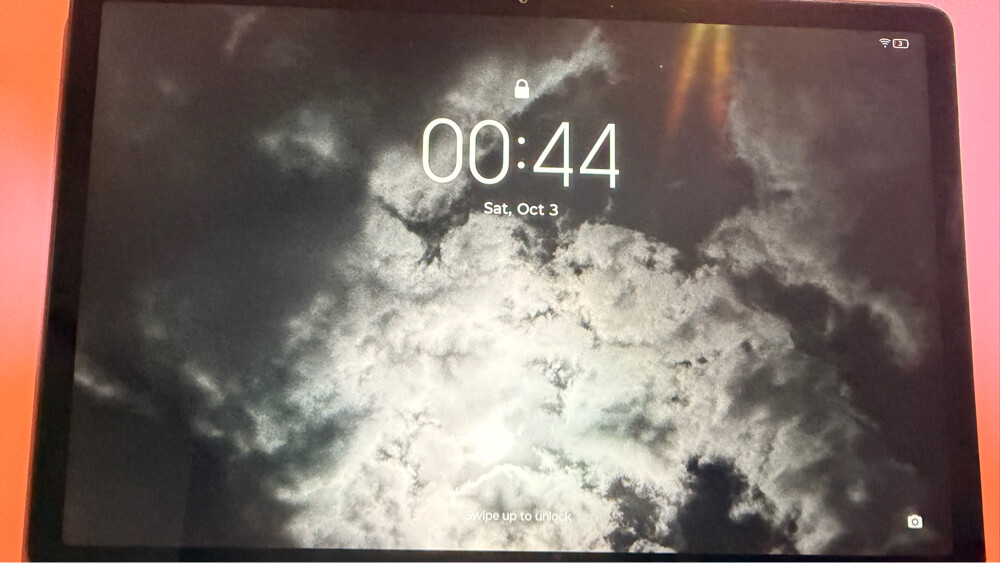 Lenovo tablet M11 with case and pen - 2