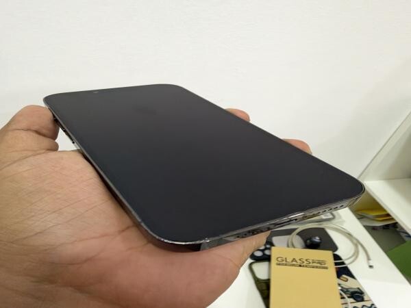 iPhone 13 Pro 256GB First Owner - 6
