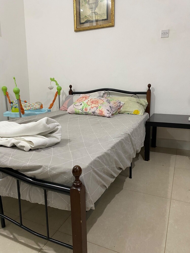 bed, mattress, hairdresser, table - 4