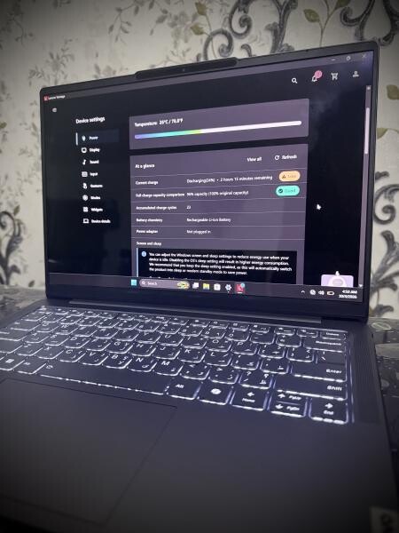 Lenovo Yoga Slim 7 Laptop + Bag - 4