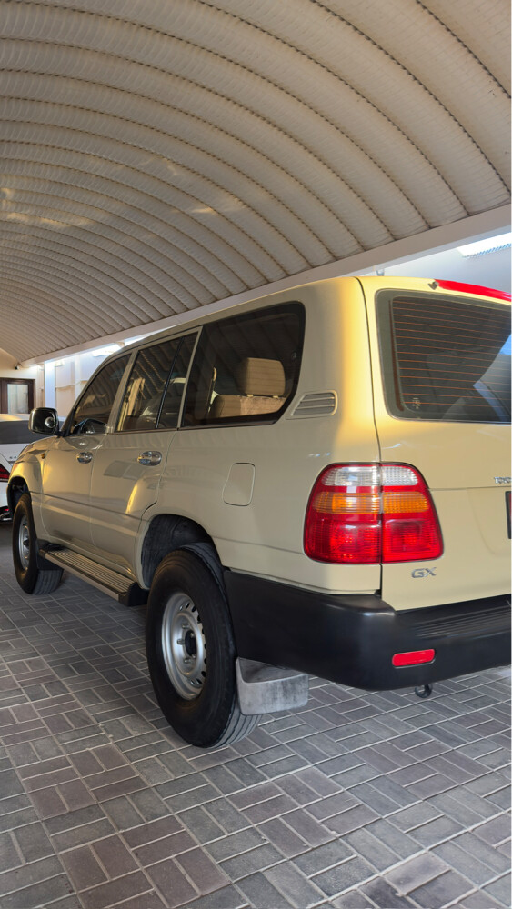 Land Cruiser GX - 1