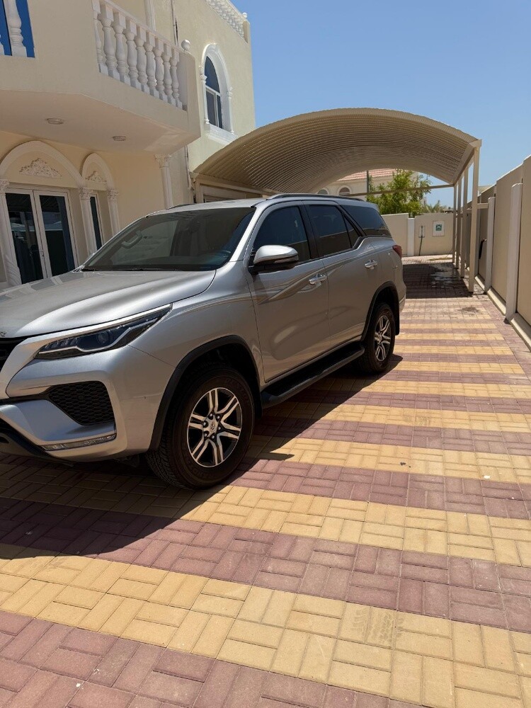 Toyota Fortuner 2023 - 7
