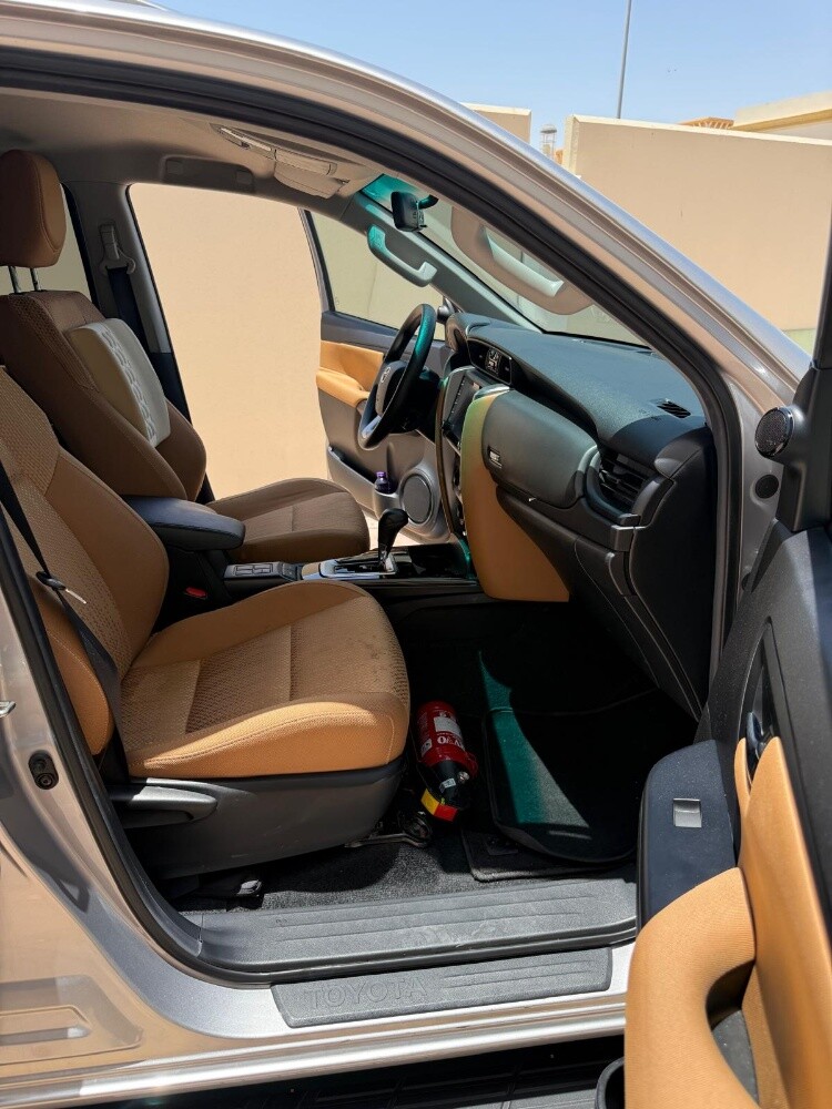 Toyota Fortuner 2023 - 3