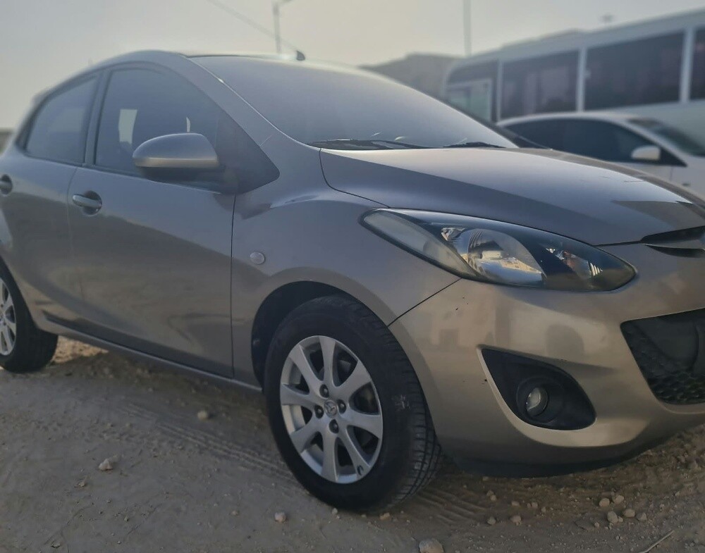 MAZDA 2 – 2011 - 4
