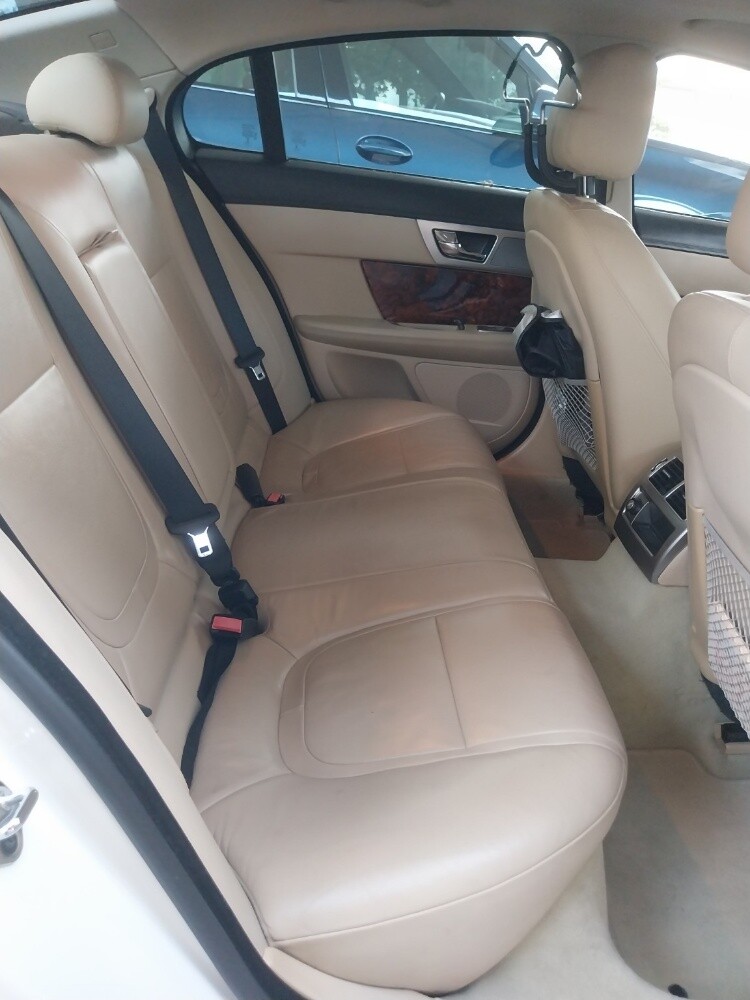 Jaguar XF 2013 for Sale - 10