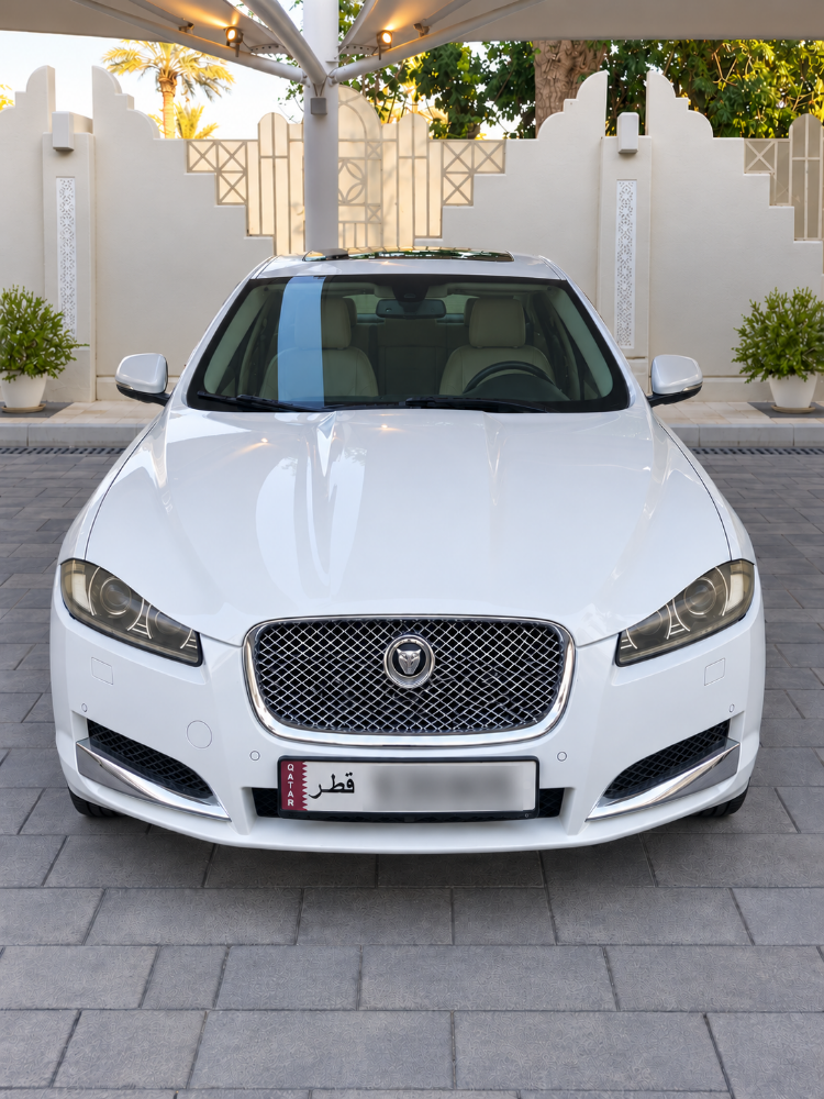 Jaguar XF 2013 for Sale - 1